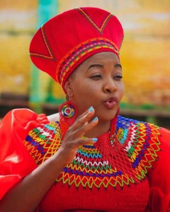Angela Nyirenda – Nati Nithokoze Mp3 Download